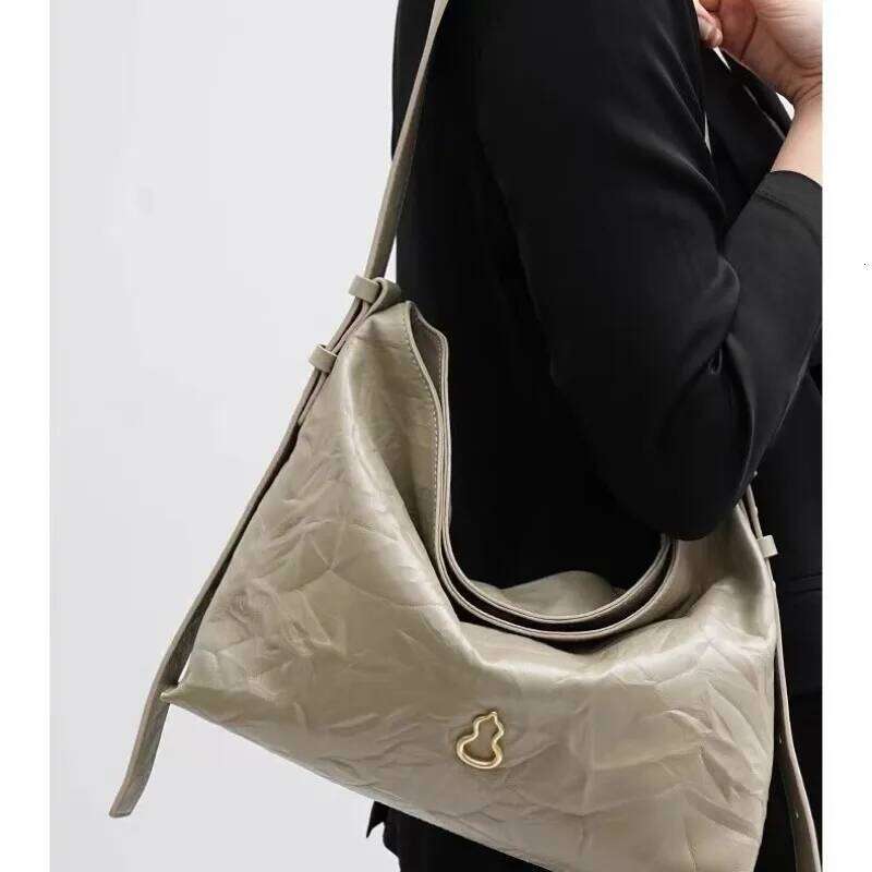 New Messenger Niche Design High Quality Shoulder Bag Genuine Leather Fashion Simple Handbags Commuter Crossbody Bags Suotong0917