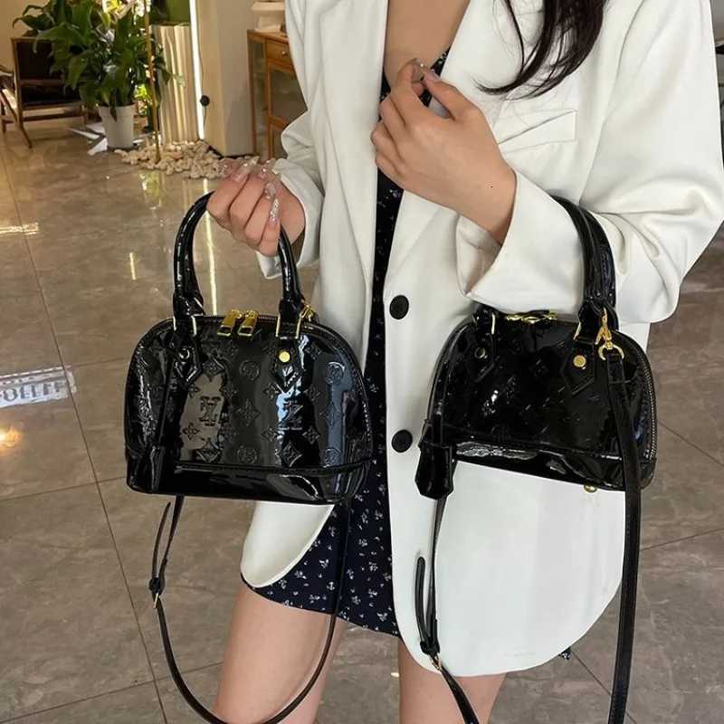 Charming Female Shoulder Bag Presenting Retro Monogram Sophistication Crossbody Bag Offering A Feel Of Luxury For LessW250926