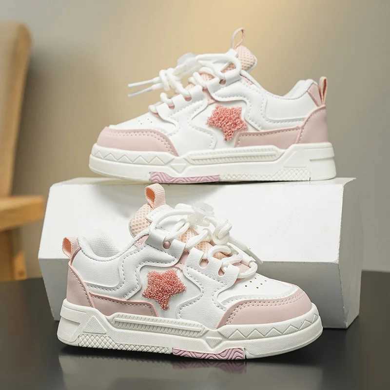 Star Childrens Shoes 2025 Autumn New Sle Fashionable and versatile sports board trendy girls thicksoled casual shoes Y250926 XJ260303