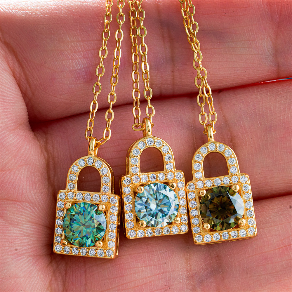 Mother's Day Jewelry Colorful Pink Moissanite S925 Sterling Silver Square Pendant Necklace Versatile Pendant Niche Design Gift