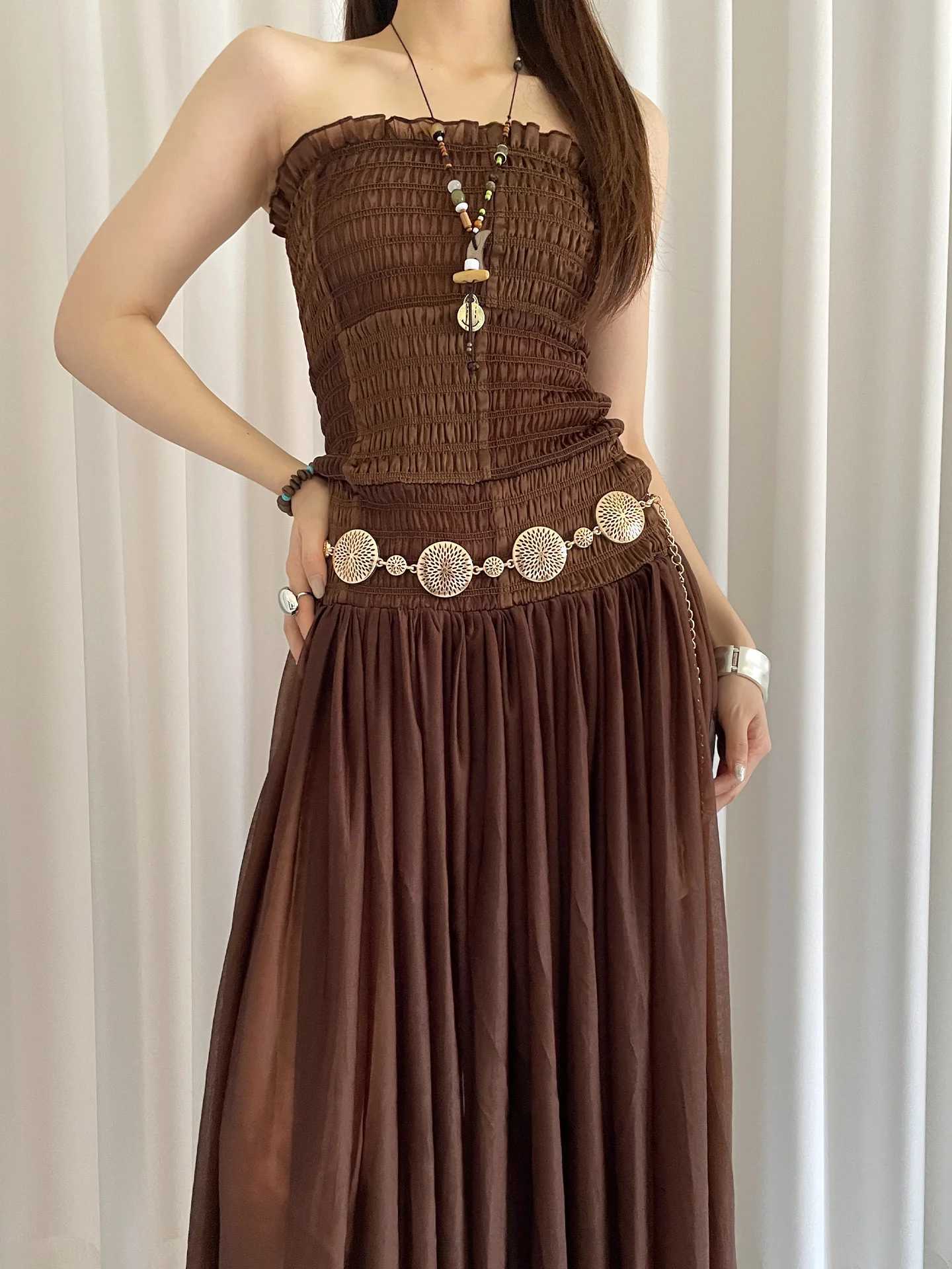 Female Metal Waist Chain With Floral HollowOut Design For Dress Chain Decoration With Vintage Ethnic Style As Versatile Belt L250926