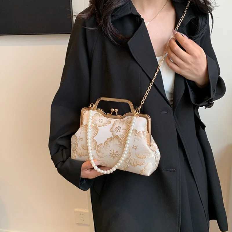 Vintage Classic Lace Bag Beads Wedding Shell Lock Bags Women Shoulder Crossbody Bag Chain Womens Handbags Purses 2025 NewW250926