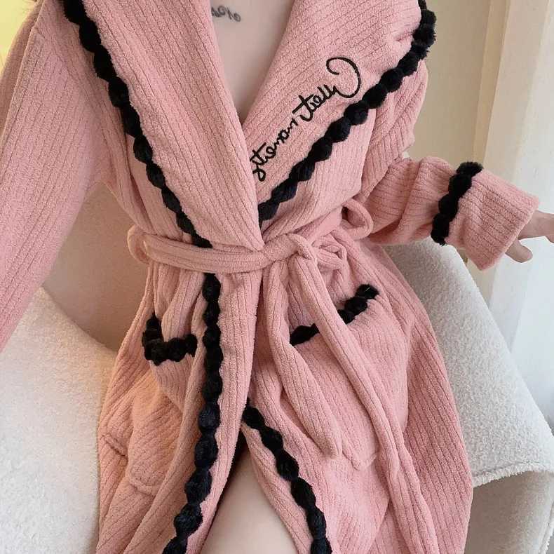 Womens Sexy Robe Coral Fleece Nightgown Female Autumn Winter Thickened Plush Warm Flannel Bathrobe Loose Casual Home Clothing Z250925
