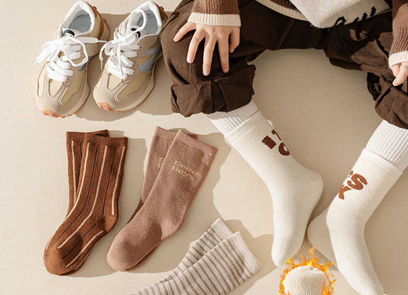 Childrens FleeceLined Thickened Boys Socks Terry Loop Autumn Winter Style Boys Baby Cotton Girls High Tube Cotton Socks Long Winter C250926