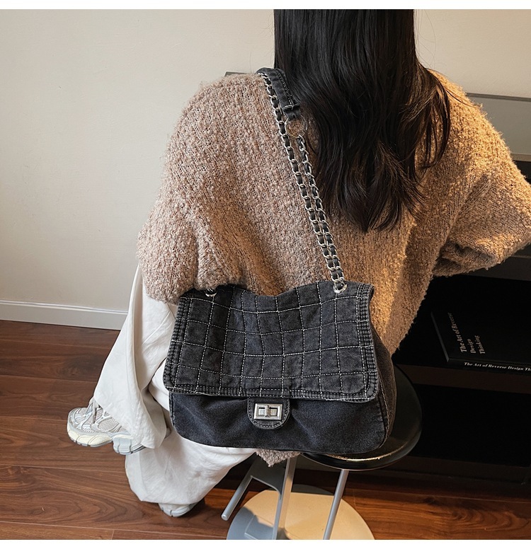 bag 2025 Autumn/Winter New French Retro Style Cowboy Designer Bag Light Luxury Trendy Style Women's Shoulder Bag Large Capacity Fashion Design