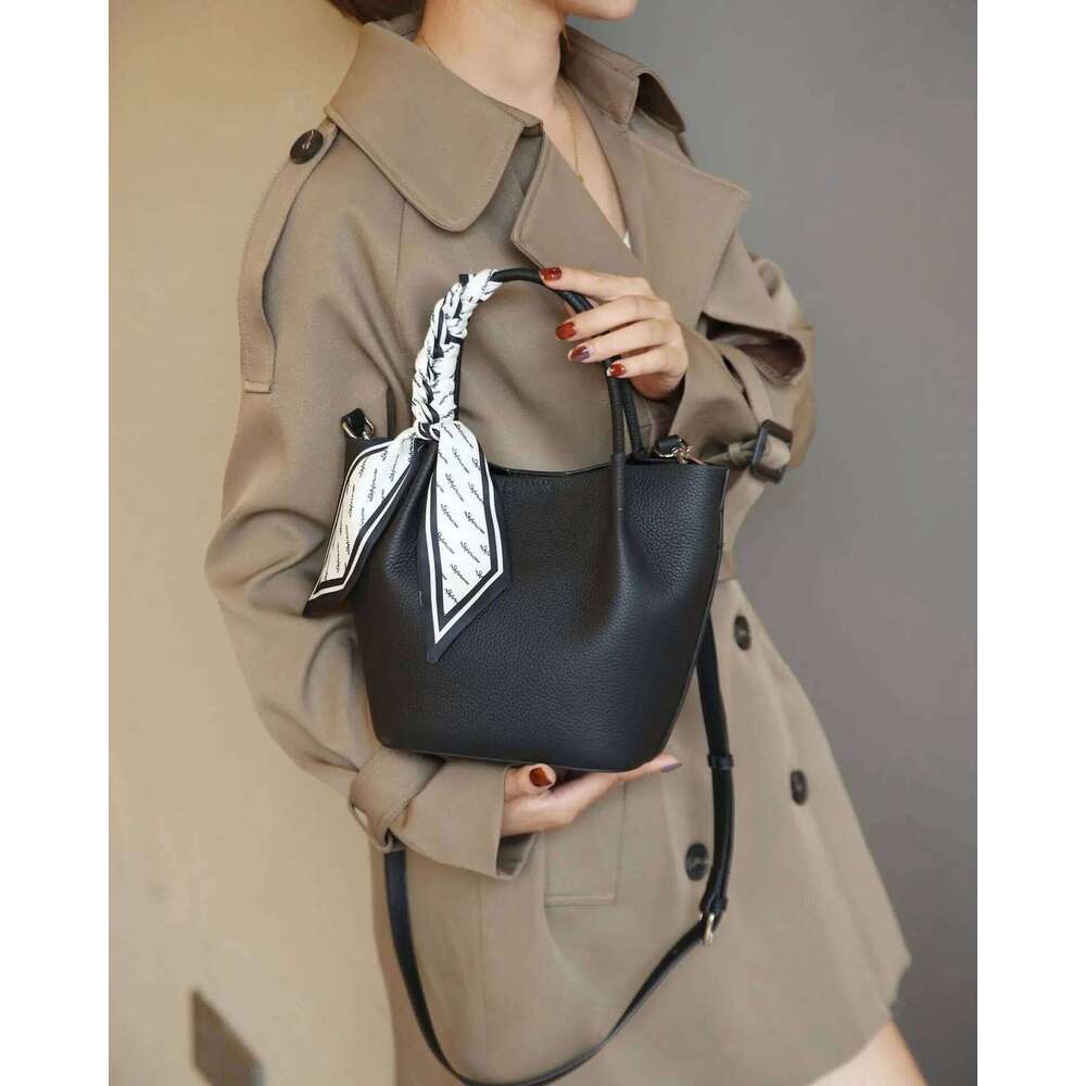 Layer Cowhide Shoulder Women Large Capacity Crossbody Tote Simple Designer Bag suotong2509