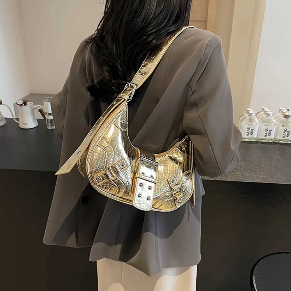 Womens Fashion Gold Pleated Hobo Shoulder Bag Stylish Faux Leather Crossbody Bag with Rivet Details Z250926