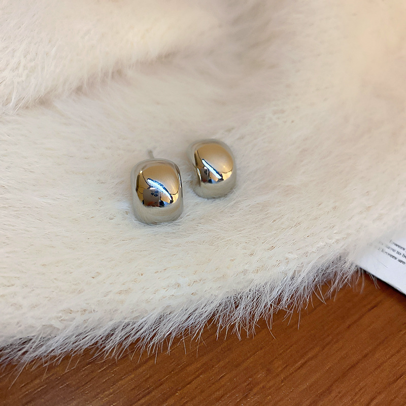 Tiny Metal Stud Earrings for Women Gold Color Twist Round Earrings Small Unusual Earrings Fashion Jewelry