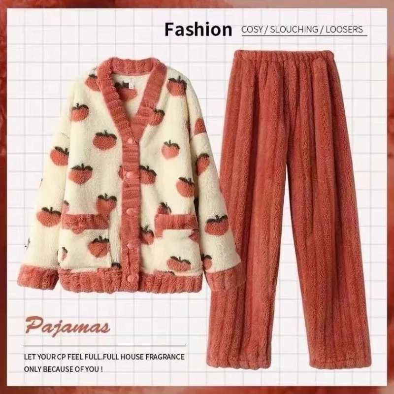 Women Warm Flannel Pajamas Set Strawberry Kawaii Girlish Winter Flannel Sleepwear Ladies Warm Velvet Loungewear Casual Homewear Z250925