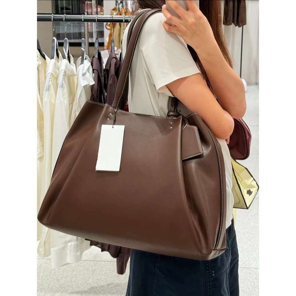 Women Large Capacity Handbags Fashion Designer PU Leather Shoulder Versatile Commuter Bucket Bag Female Tote Bags Suotong2509