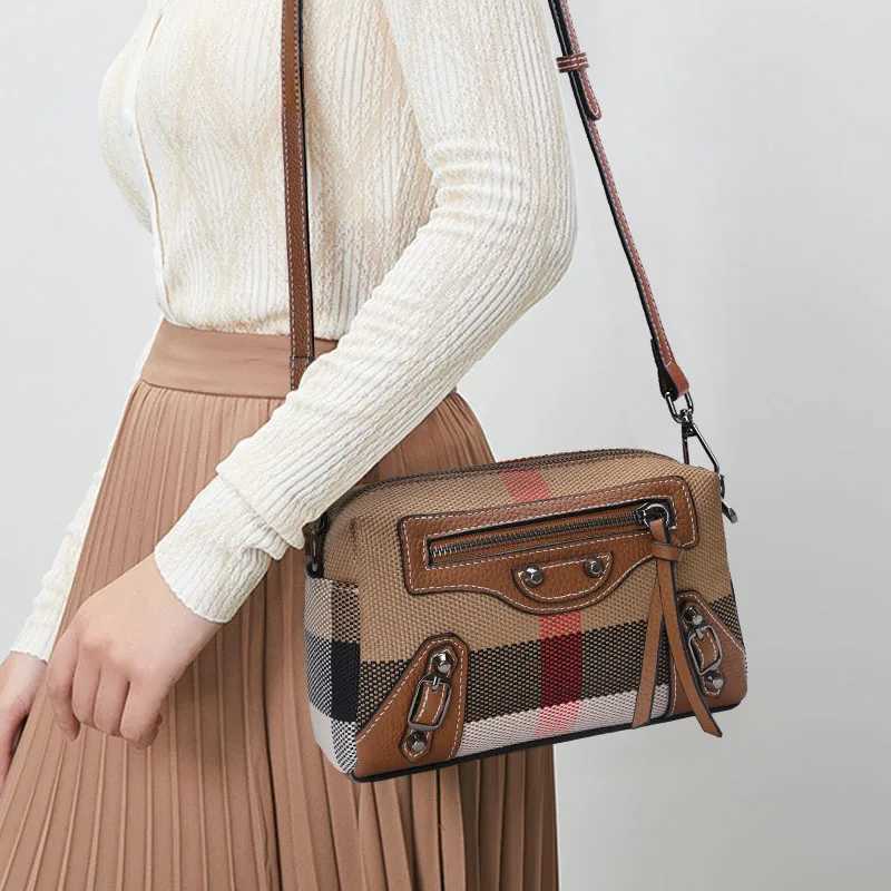 Aidrani Classic and quirky motorcycle bag genuine leather womens checkered shoulder bag retro square mini crossbody bag Z250926