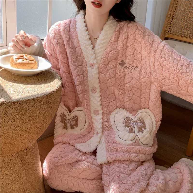 Womens Coral Fleece Pajama Set Thickened Flannel Home Clothes VNeck Sleepwear Autumn Winter Warm Tips For Selection And Care Z250925