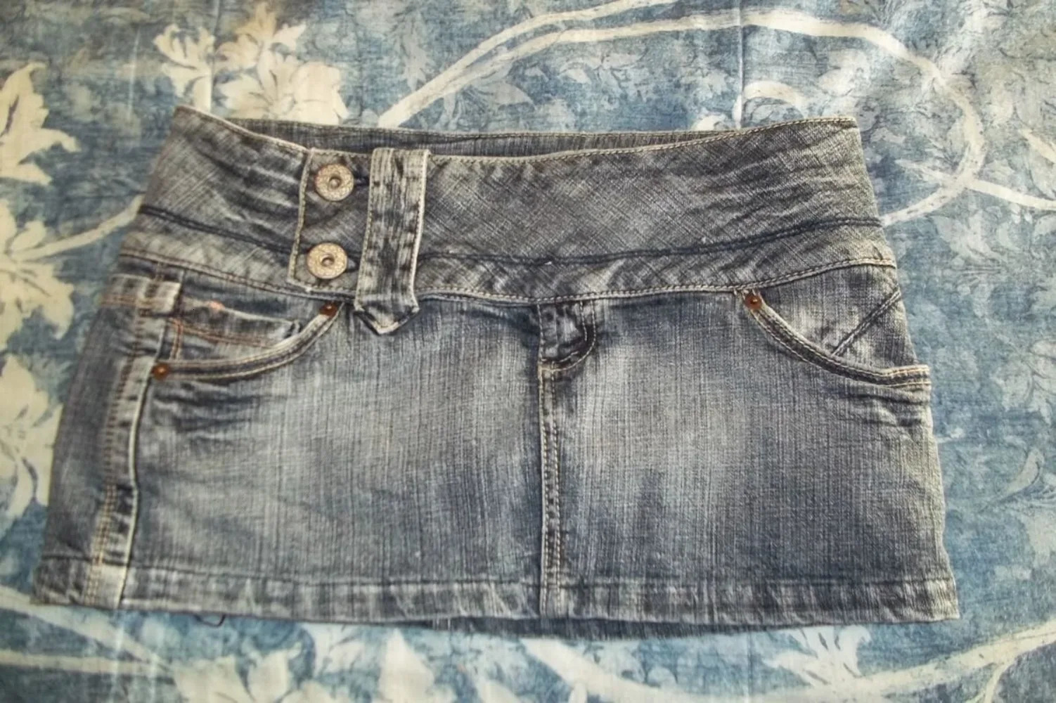 Y2K Gothic Cute Denim Skirt Womens Clothing Harajuku Vintage Slim Skirt Kawaii Light Blue Jean Low Waist Short Mini Skirt 250922