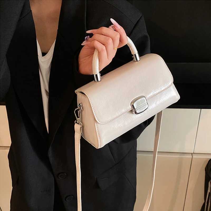 Simple Women Handbags Classic Vintage PU Leather Messenger Bag 2025 New Fashion Commute Single Shoulder Bags Z250926