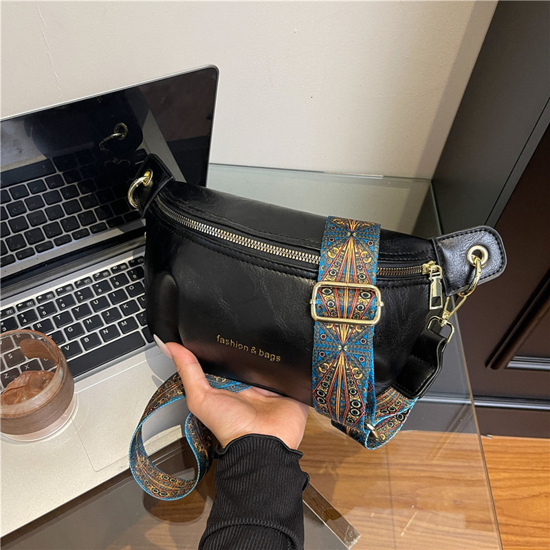 2025 autumn and bag winter new color clean blocking elegant style retro Chinese ethnic style shoulder bag niche design light luxury designer bag