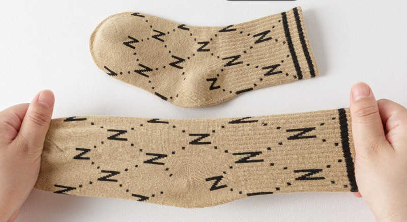 2023 Childrens Socks Autumn Winter Korean Style Trendy Socks Spring Autumn Warm MidCalf Cotton Socks Boys Girls Sports Socks C250926