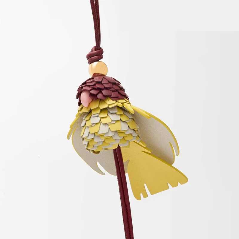 Luxurious Genuine Leather Parrot Bird Charm For Womens Bags Fashion Highend Durable Exquisite Workmanship Bag Decoration Bag Accessories14 D250926