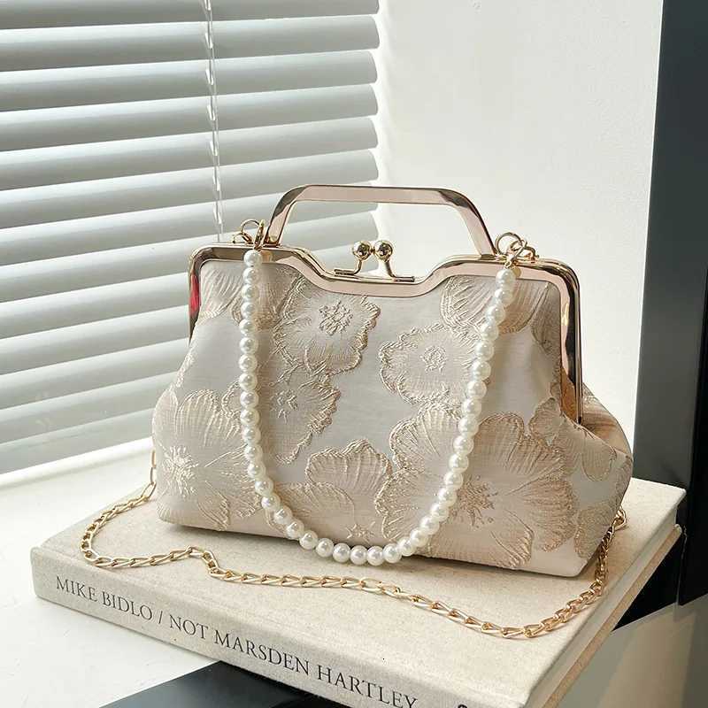 Vintage Classic Lace Bag Beads Wedding Shell Lock Bags Women Shoulder Crossbody Bag Chain Womens Handbags Purses 2025 NewW250926