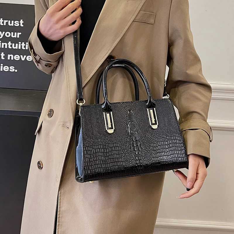 Luxury Purple Women Bag Pu Leather Handbag Large Capacity Shoulder Crossbody Bag For Women Designer Tote Classic Hand Bag Sac Z250926