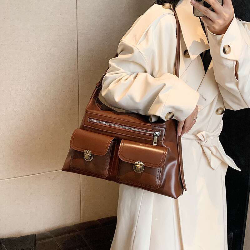 Autumn New High-End Feel Shoulder Women's Large Capacity Niche Design Double Pocket Crossbody Bag