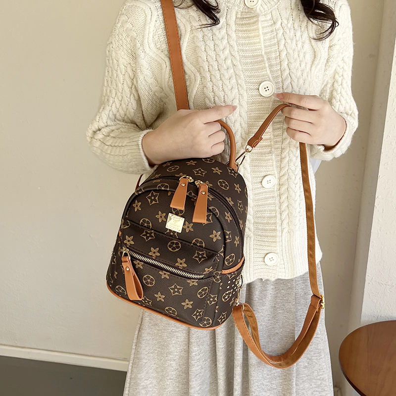 free shipping designer bag New Trendy Women's Backpack Versatile Large Capacity Student Commuter Backpack for woman