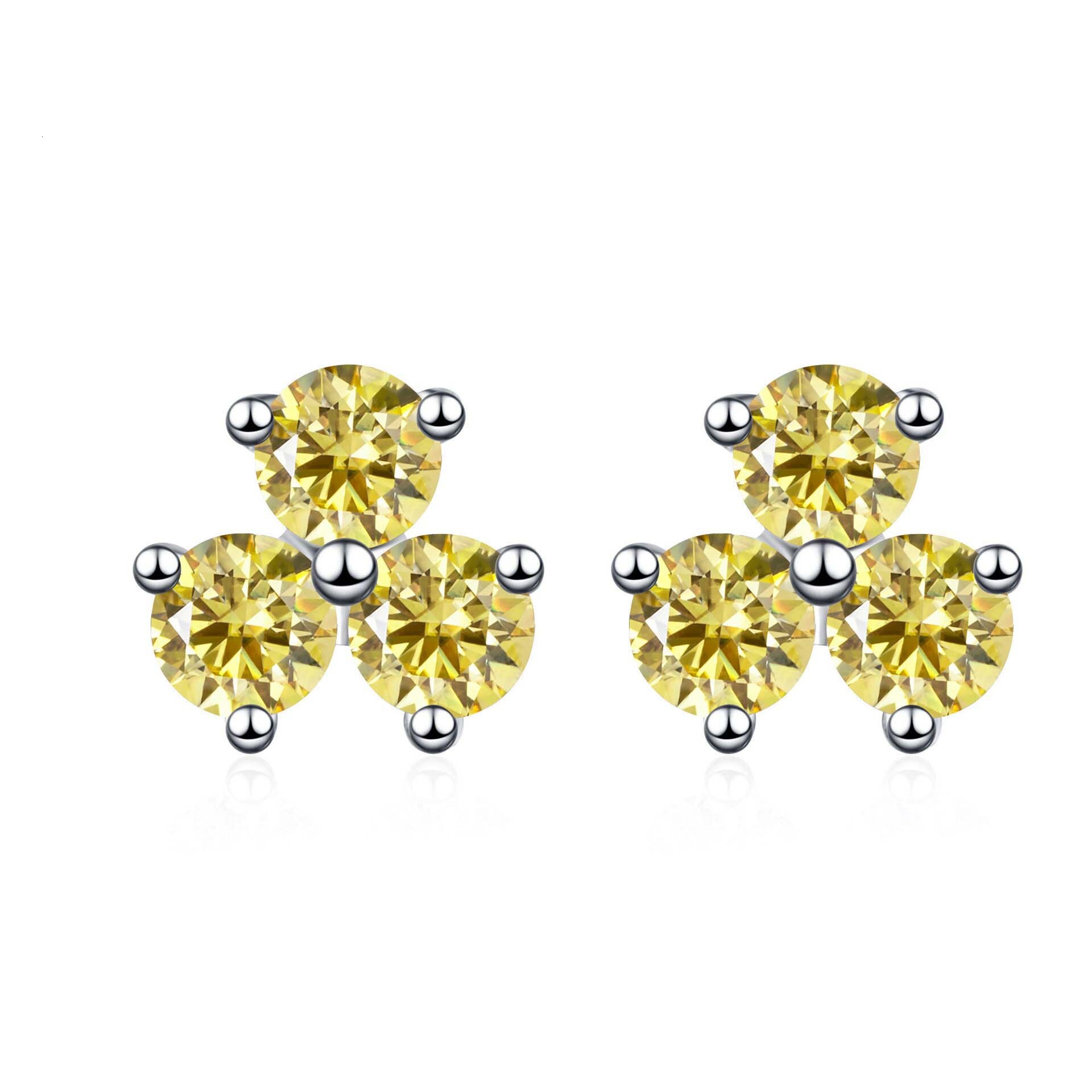 S925 Sterling Silver Earrings Moissanite Earrings Three-Petal Grass Flower Earrings for Women 60 Points D Color Moissanite Stud Earrings
