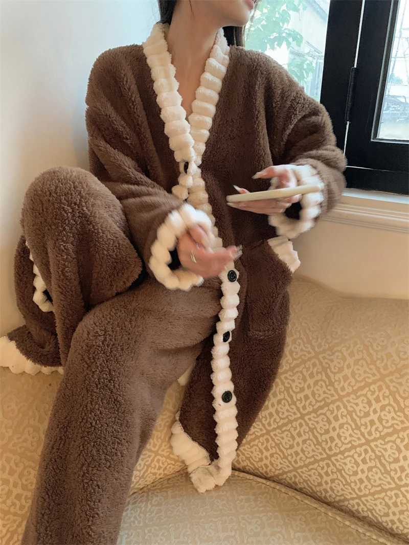 Retro Contrast Color Flannel Pajamas Women Winter Thickened Single Breasted V Neck Mid Length Two Piece Sets Sleepwear Z250925