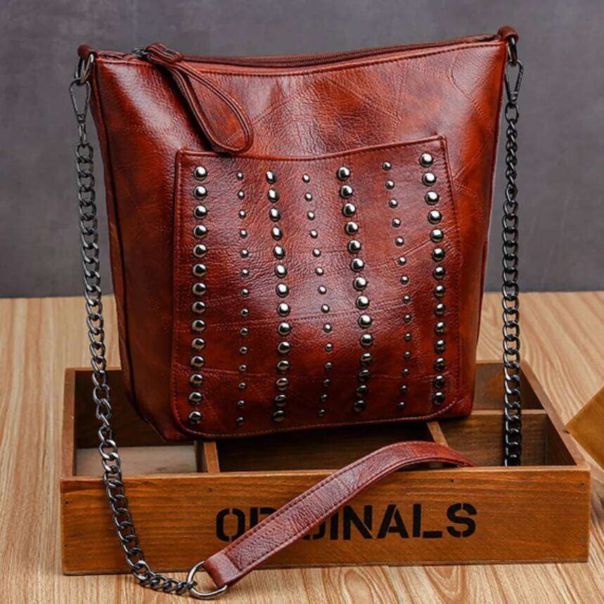 Vintage Studded Versatile Rivet PU Leather Shoulder Large Capacity Zipper Punk Style Trendy Crossbody Bag