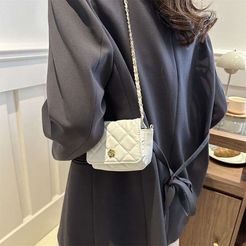 Fashionable crossbody beautiful women's casual bag, spring new style, personalized trend, simple shoulder bag