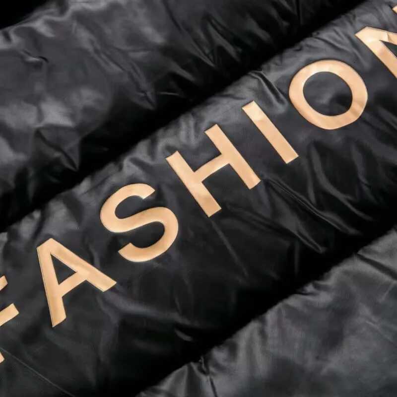 Mens Winter Puffer Jacket Black Warm Thickened Hooded Down Coat For Man Thermal Outdoor Parka With Detachable Hood W250926