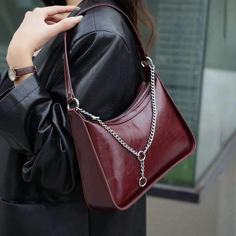 Genuine Cowhide Women's Crossbody Light Cow Shoulder Soft Leather With Chain Commuter Bag Accessories MDNG2509