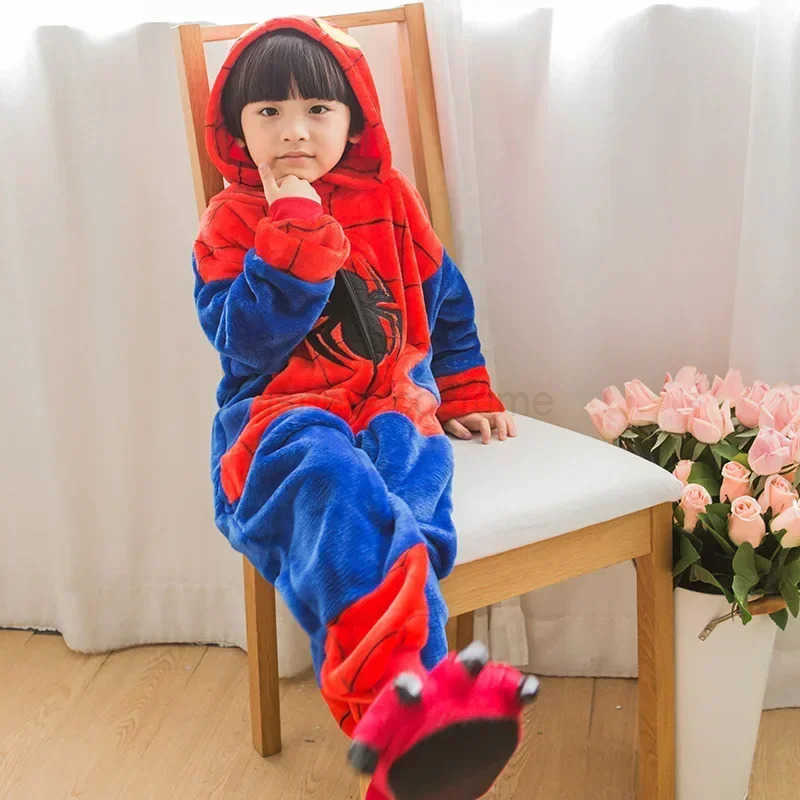 Disney 2025 Childrens Pajamas Spiderman Cosplay Costume Nightgown Home Flanne Hooded Sleepwear Jumpsuit Pajamas for Spider Man Costume H250926