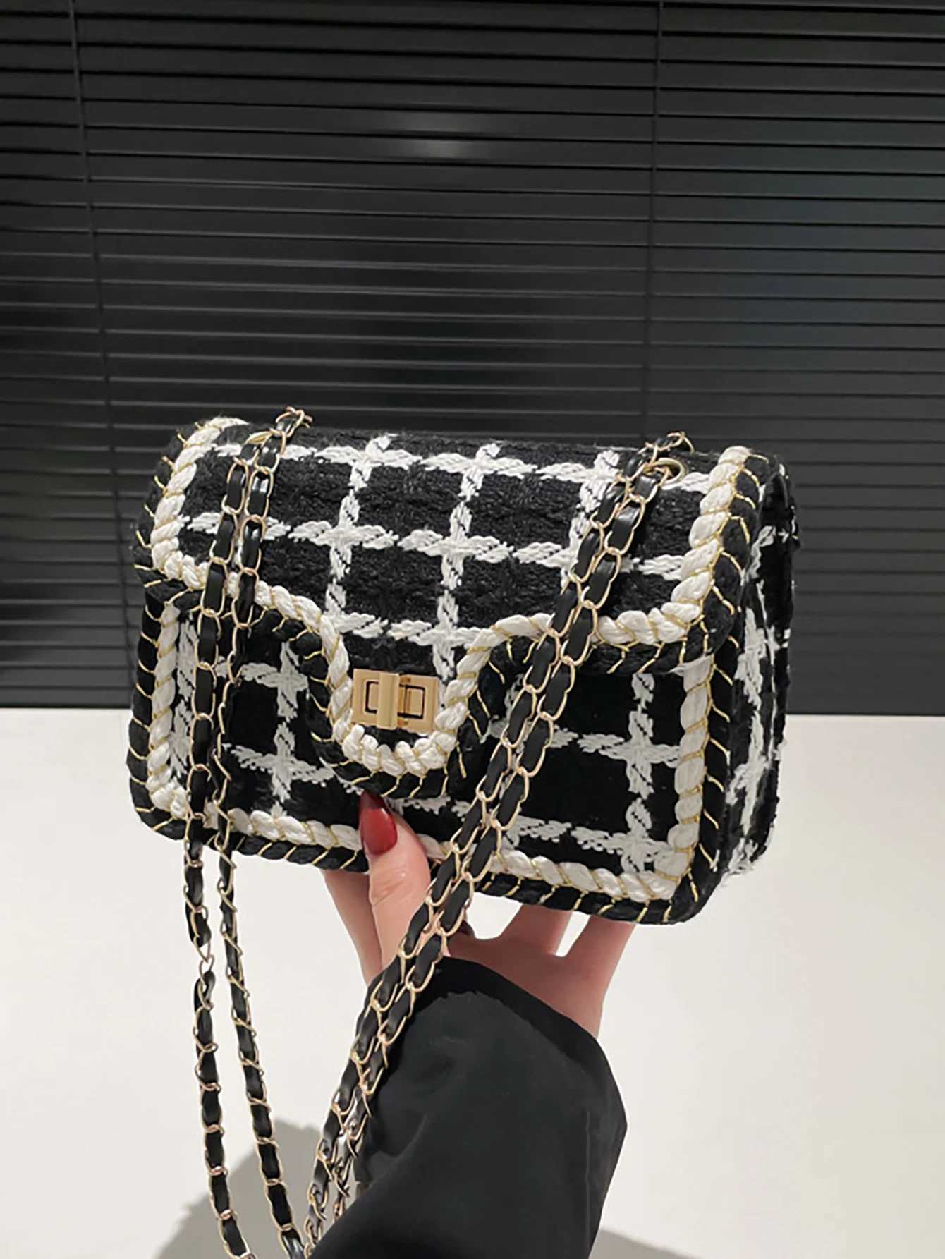 Black White Plaid Casual Shoulder Bag Crossbody Handbag Womens Shoulder Bags Handbags With Top Handle Fashion Square Bag Z250926