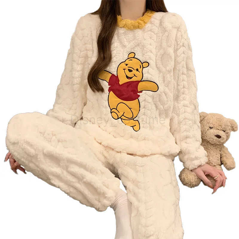 Disney Winter Warm Pooh Bear Pajamas Set New Cute Cartoon Bear Sleepwear Women Girls Autumn Casual Home Nightgown Wear H250926