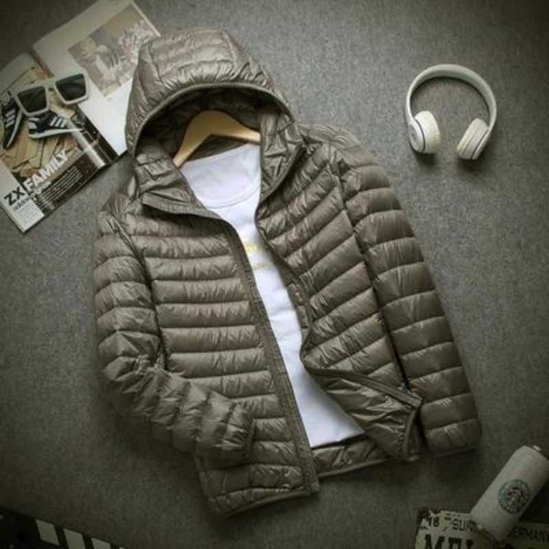2025 New autumn and winter mens down cotton jacket very light jacket with fashionable hood mens down jacket W250926