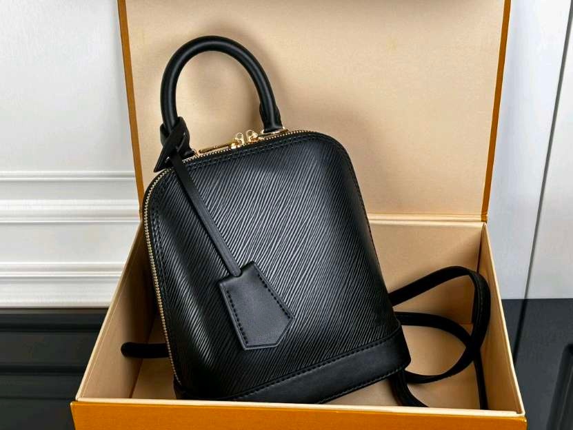 Designer Backpack Men Mini Backpack Water Ripple Schoolbag Gold Button Luxury Bag Leather Fashion Detachable shoulder strap Handbag Check Clutch Bag