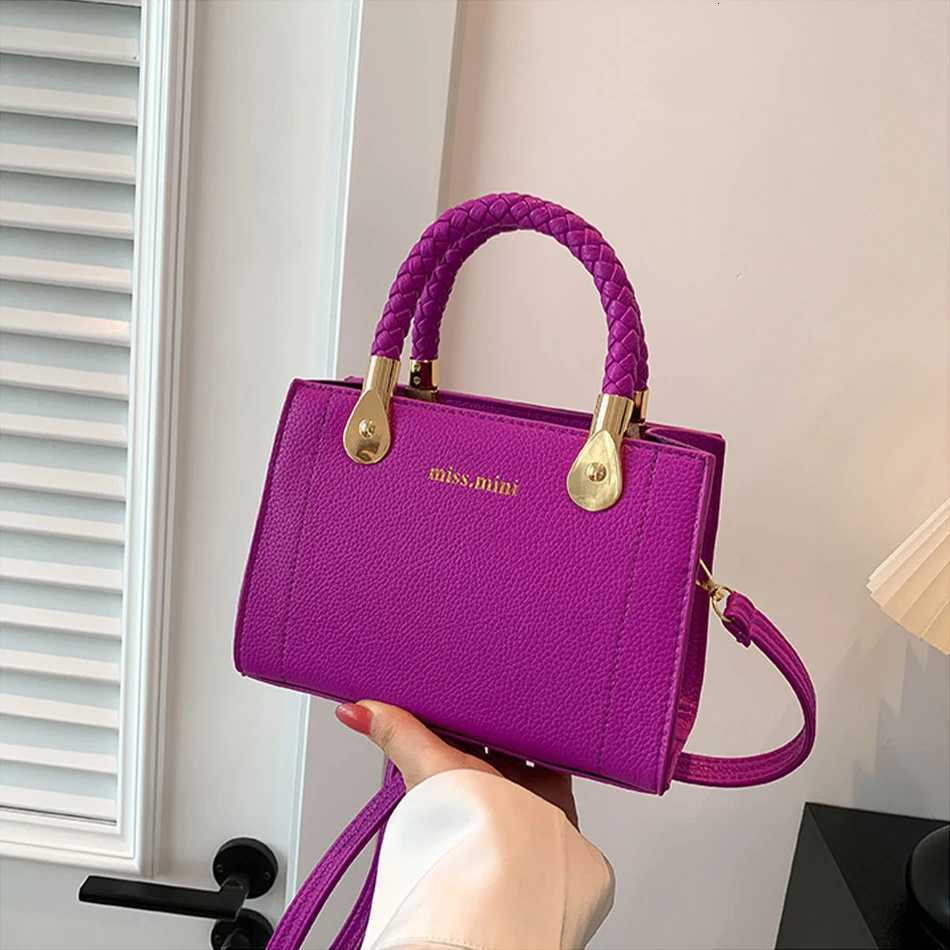 Versatile and Minimalist Crossbody Bag PU Leather Fashion Bag for Women Travel Handbag Fashion Shoulder Messenger Bag Ladies Bag Z250926