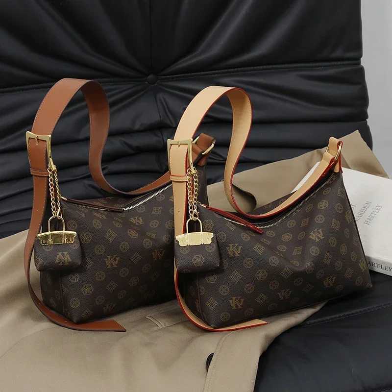 Classic Designer Crossbody Bag For Women Elegant Leather Shoulder Handbag Luxury Tote Purse Ladies Stylish Messenger BagW250926