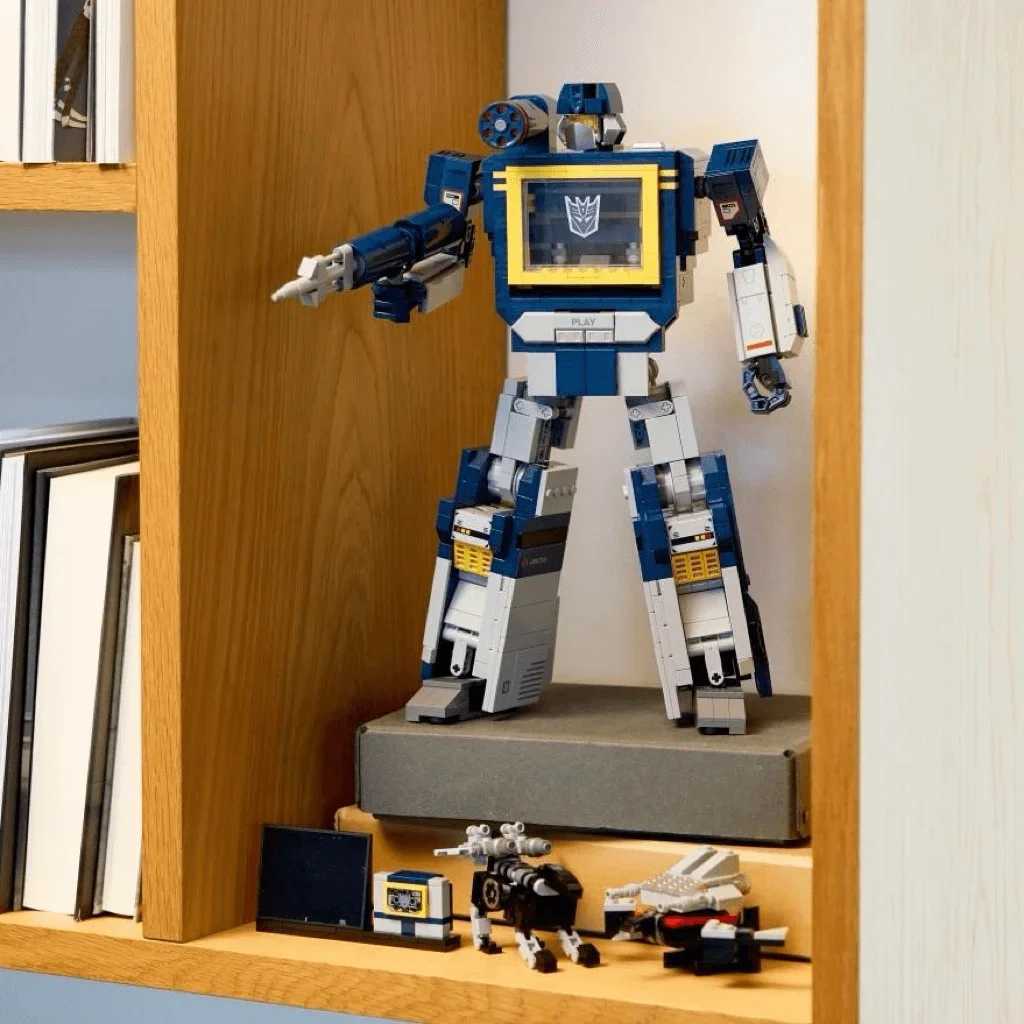 2025 NEW FIT 10358 Robot Soundwave Building Blocks Assembly Brick Model Toys For Boy s Christmas Birthday Gift He Decor C2512031