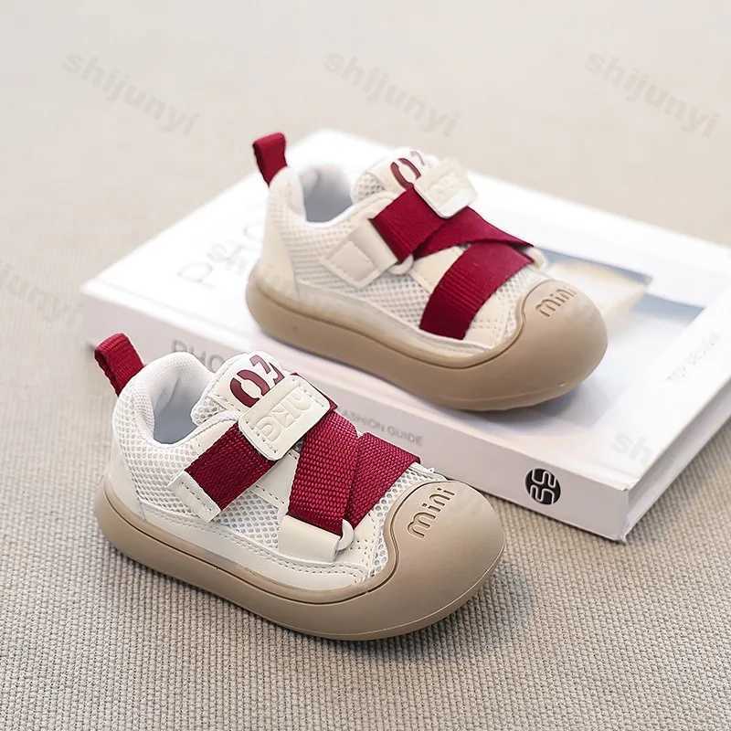 Girls Sneakers Children Cfortable Lightweight Letter Tennis Casual Mesh Breathable Non Slip Outdoor Walking Shoes Y250926 XJ260303