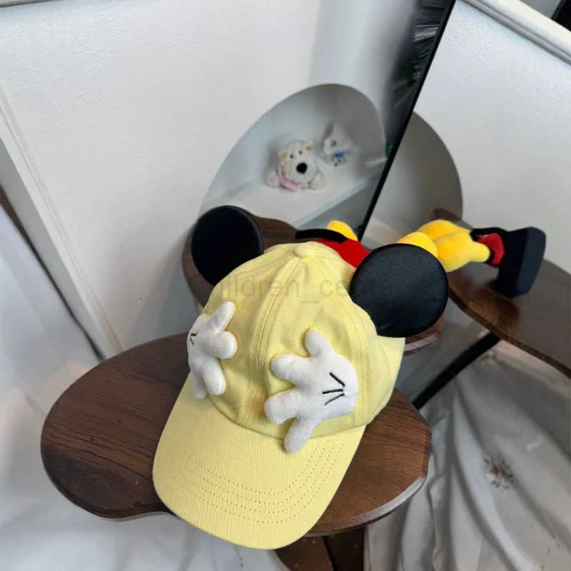 Disney Anime New Baseball Cap Cute Mickey Small Palm Doll Sun Protection Boys and Girls Cartoon Mickey Ears Hat for Friends Gift H250926