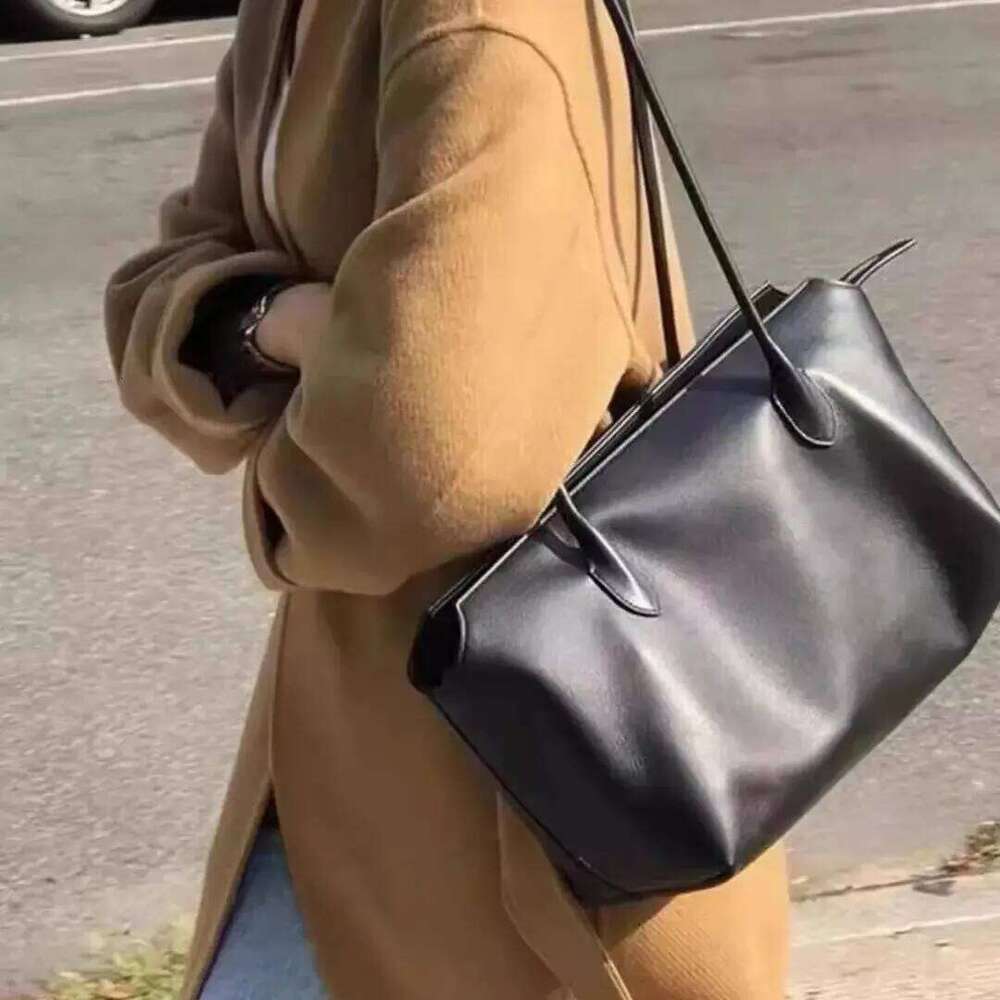 Leather Minimalist Style Shoulder Bag Senior Sense Commuter Tote Large Capacity Handbag Soft Breathable Suotong2509