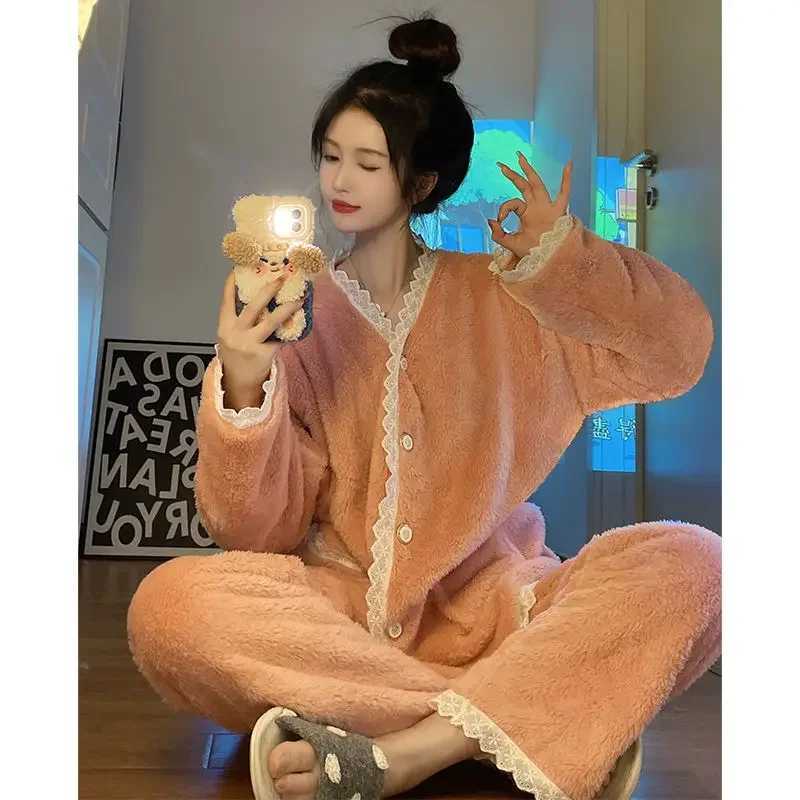 Flannel Pajamas Female New Coral Velvet Thickened Princess Style Plush Suit Loungewear Can Worn Outside Autumn and Winter Z250925