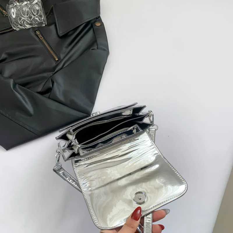 Mini Cute Shoulder Bags for Women 2024 Korean Fashion Trend Design Patent Leather Handbags and Purses Y2K Silver Crossbody Bag Z250926