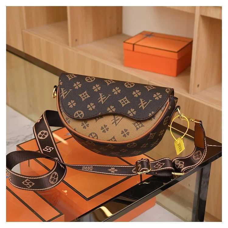 New Arrival 2025 Adjustable Strap Saddle Bag for Women Luxury Look Printed Elegant Design Perfect for Any OccasionW250926