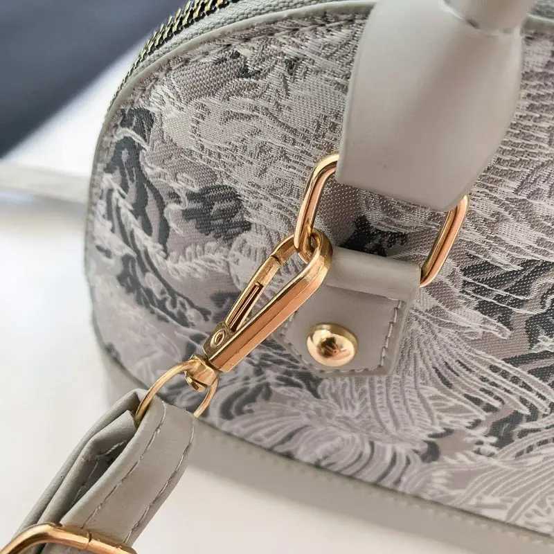 French Version Niche Popular Handbag Womens New Fashion Pu Bag Lace Crossbody Bag Versatile Shell Bags Embroidery Shoulder Bag Z250926
