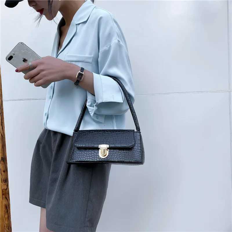 Crocodile Pattern Fashion Women Shoulder Bag Simple Solid Color Underarm Bag Casual Pu Leather Female Small Square Handbags Z250926