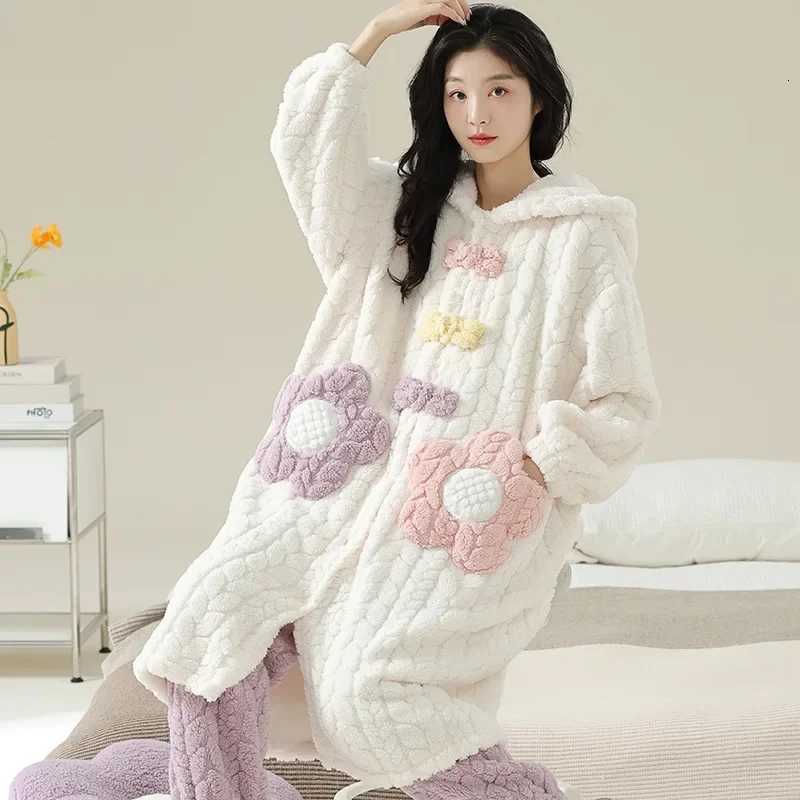 2024 New Coral FleeceLined Thickened Hooded Robe Womens Cute Autumn Winter Home Clothes Suit Comfortable Sleepwear Pants Set Z250925
