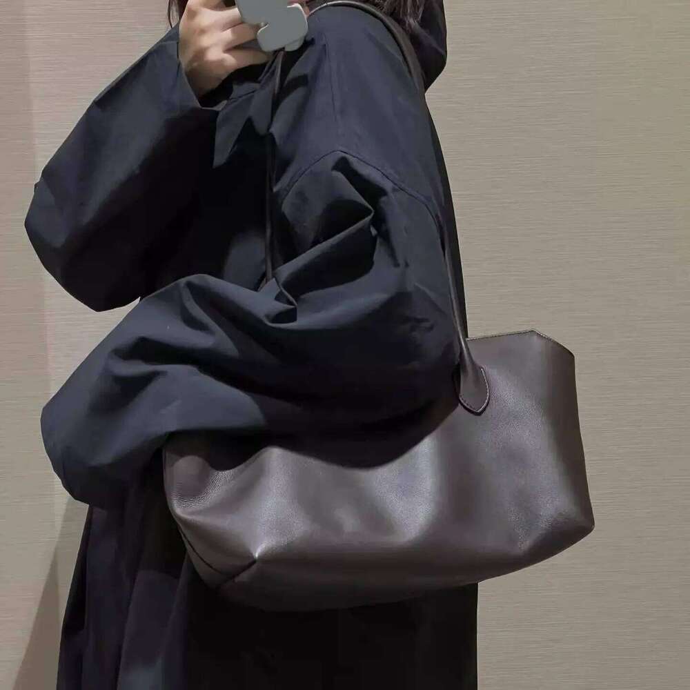 Leather Minimalist Style Shoulder Bag Senior Sense Commuter Tote Large Capacity Handbag Soft Breathable Suotong2509