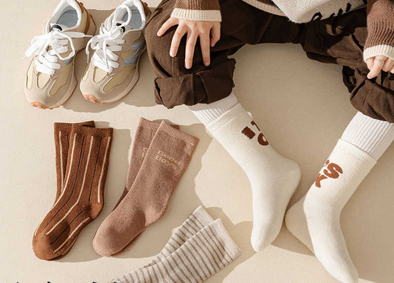 Childrens FleeceLined Thickened Boys Socks Terry Loop Autumn Winter Style Boys Baby Cotton Girls High Tube Cotton Socks Long Winter C250926